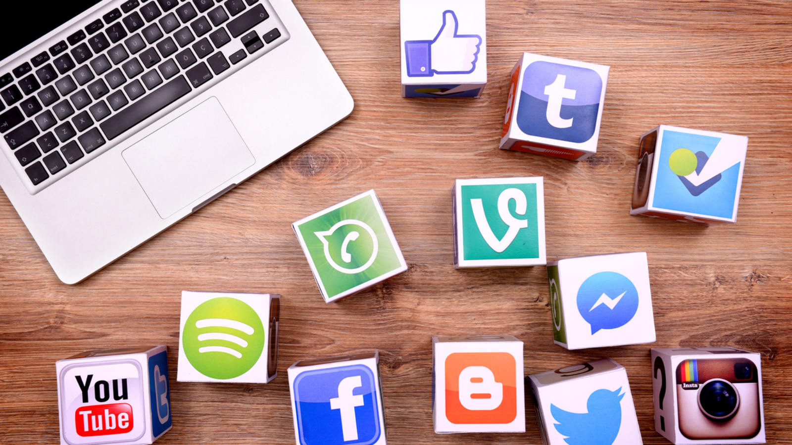 Effective social Media Tips for Small Business (SMEs)